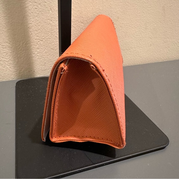 Tory Burch orange saffiano leather magnetic snap sunglasses case - Picture 6 of 11